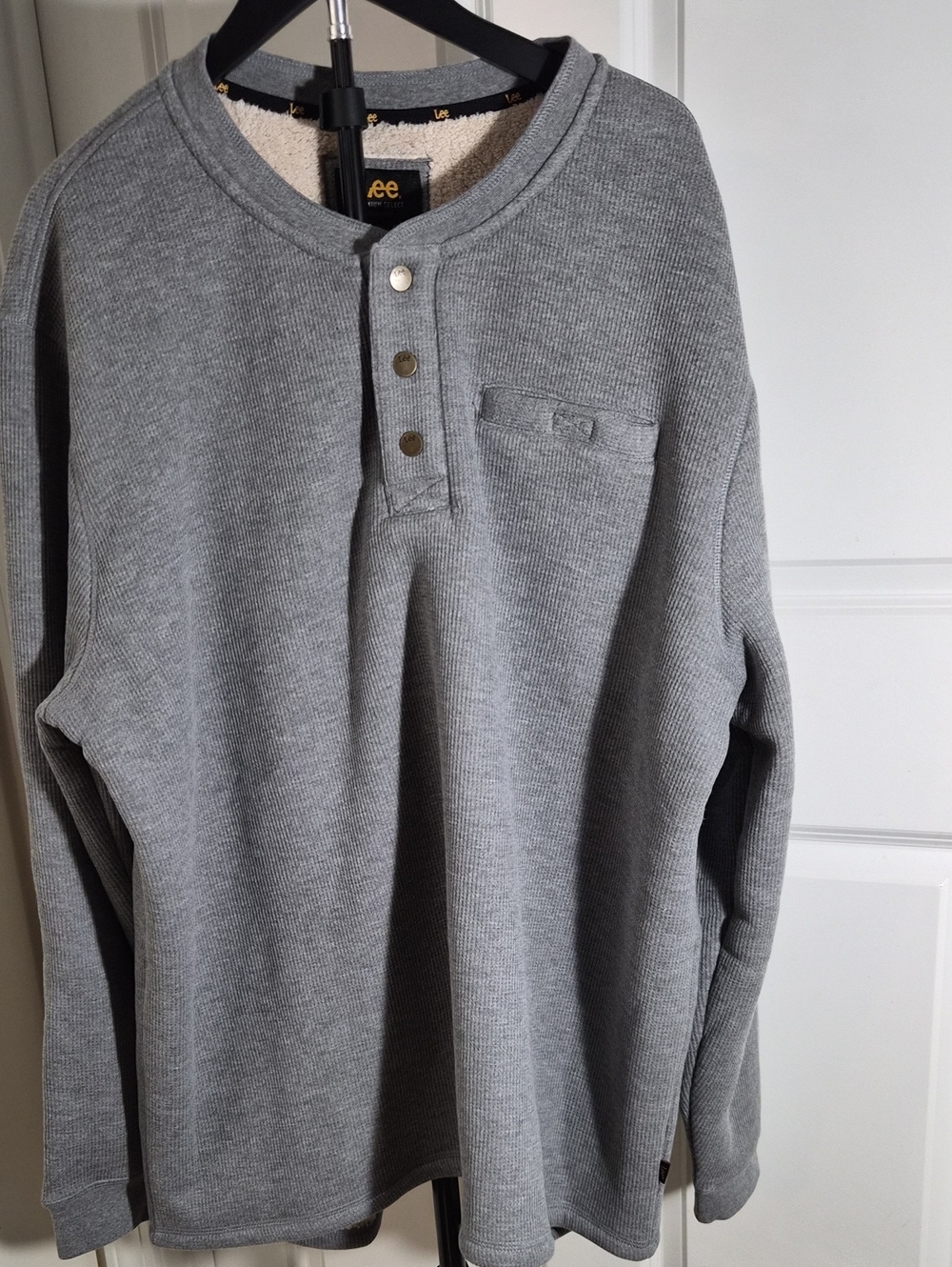 Lee Men’s Grey Thermal Henley Sweatshirt